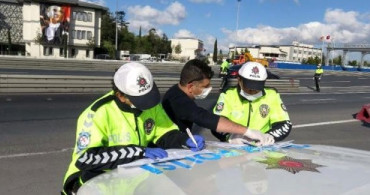 Sokağa Çıkma Yasağına Uymayan Sürücü: Yollar Da Açık Sanmıştım