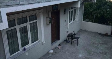 Sokakta Bıçaklanan Anne Hayatını Kaybetti