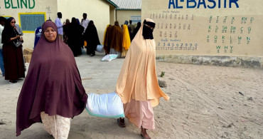 Somali'deki Engelli Öğrencilere Gıda Yardımı