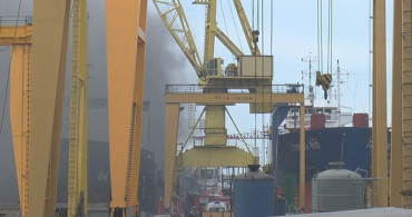 Son Dakika: Tuzla Tersanesinde Yangın Çıktı