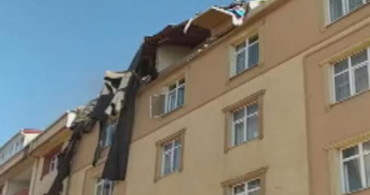 Son Dakika Sultangazi'de Binanın Çatısında Patlama Yaşandı!