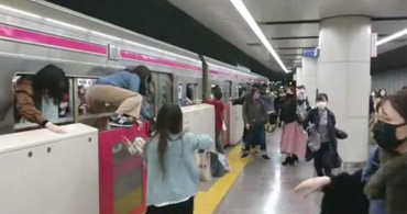Son Dakika! Tokyo'da Bıçaklı Saldırgan Treni Yaktı!