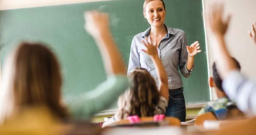 Son dakika! Ücretli öğretmenlik ders izinleri belli oldu mu? İşte yeni zamlı ücretli öğretmenlik ders ücretleri! Yeni zamlar onlara da yaradı