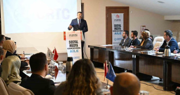 Sosyal Medya ve Aile: Dijitalleşmenin Etkileri İncelendi
