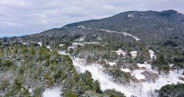 Spil Dağı Milli Parkı'nda Kış Manzarası