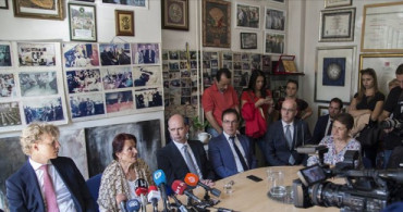 Srebrenitsalı Anneler Hollanda'yı AİHM'e Şikayet Edecek