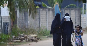 Sri Lanka'da Peçe Takmak Yasaklandı