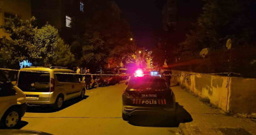 Sultangazi’de çalıntı motosikletle silahlı saldırı: 1 ağır yaralı