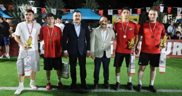 Sungurlu'da ayak tenisi turnuvası finali yapıldı
