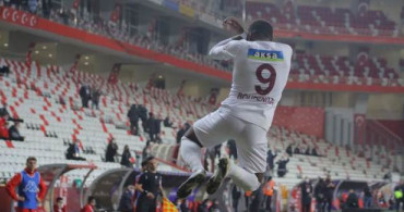 Süper Lig'de Aaron Boupendza Şovu!