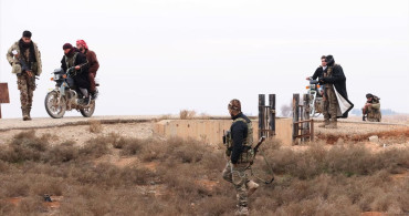 Suriye Ordusu Rakka'da Yeni Askeri Bölge Duyurdu