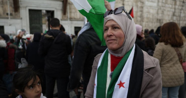 Suriye’de 2011 Halk Hareketinin Yıldönümünde Anma Yürüyüşü