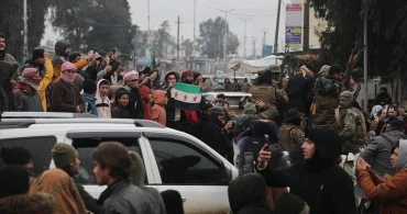 Suriye’de dengeler değişti: Afrinliler evlerine dönüyor, terör hattı çöktü