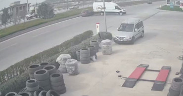 Sürücüsüz Minibüs Şehirde Panik Yarattı