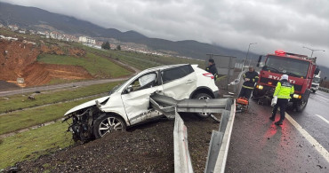 TAG Otoyolu'nda Feci Kaza: 1 Ölüm, 2 Yaralı