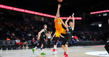 Tahincioğlu Basketbol Süper Ligi: Galatasaray Doğa Sigorta 102-65 Adatıp Sakarya Büyükşehir Belediye Basketbol ( Maç Sonucu)