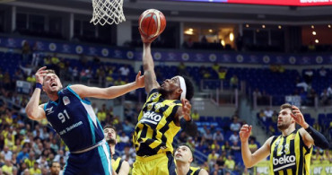 Tahincioğlu Basketbol Süper Ligi Play-Off: Fenerbahçe Beko 82-72 Türk Telekom (Maç Sonucu) 
