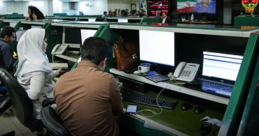 Tahran Borsası 80 Günlük Aranın Ardından Yeniden Açıldı