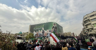 Tahran'da ABD ve İsrail Saldırılarında Hayatını Kaybeden İranlı Komutanlar için Cenaze Töreni