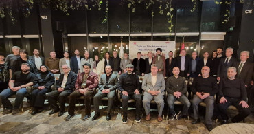 Tahran'da Türk Vatandaşları İftar Sofrasında Bir Araya Geldi