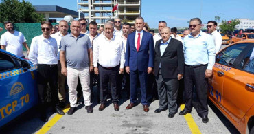 Taksicilerden 15 Temmuz anısına kortej düzenlendi