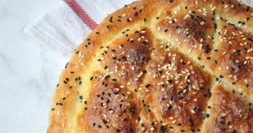 Tam Buğday Unundan Ramazan Pidesi Tarifi
