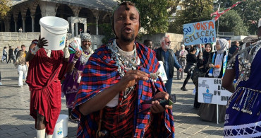 Tanzanyalı Masailer Su Farkındalığı İçin Üsküdar'da Gösteri Gerçekleştirdi