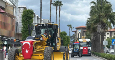 Tarsus Belediyesine Yeni Hizmet Araçları Tanıtıldı