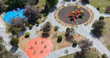 Tarsus'ta Asfalt ve Park Yenileme Çalışmaları Devam Ediyor