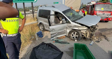 Tarsus'ta Trafik Kazası: 1 Ölü, 4 Yaralı