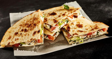 Tavada Kolay Quesadillas Tarifi