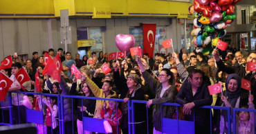 Tavas'ta 19 Mayıs Coşkusu Gençlik Konseri ile Yaşandı