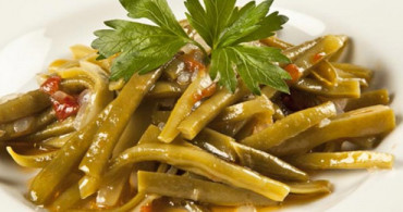 Taze Börülce Salatası Nasıl Yapılır? Taze Börülce Salatası Tarifi