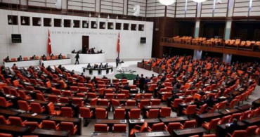 TBMM'de Çoklu Baro Görüşmeleri! Birinci Bölüm Kabul Edildi