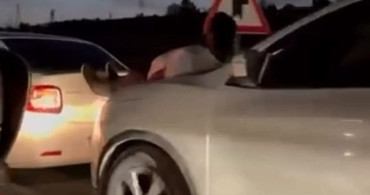 Tehlikeli Çekme Yöntemi: Aracın Arasına İnsan Koydular