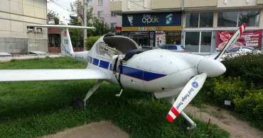 Tekirdağ magandalarının ilginç tahribatı: Şehir merkezinde sergilenen uçak kullanılamaz hale getirildi!