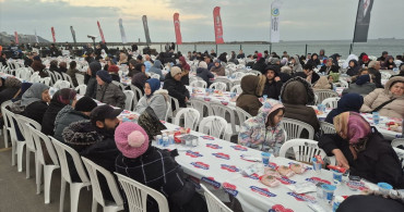 Tekirdağ'da 8 Bin Kişilik İftar Sofrası