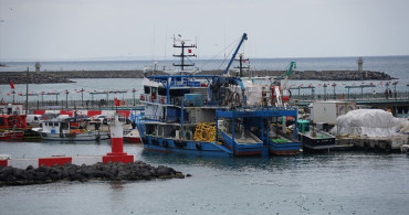 Tekirdağ'da Balıkçılar Poyraz Nedeniyle Ava Çıkamıyor