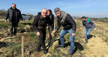 Tekirdağ'da Basın Mensupları Fidan Dikti