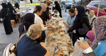 Tekirdağ'da Filistin'e Destek İçin Hayır Çarşısı Açıldı