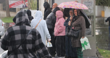 Tekirdağ'da Gök Gürültülü Sağanak Yağış Hayatı Olumsuz Etkiledi