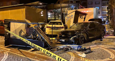 Tekirdağ'da Otomobilin Otobüs Durağına Çarpması: 3 Yaralı