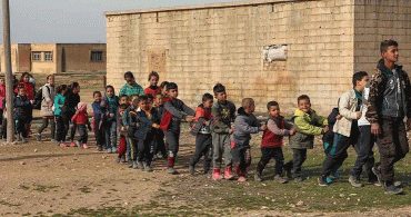  Tel Abyad ve Resulayn'da Çocukların Yüzü Güldü