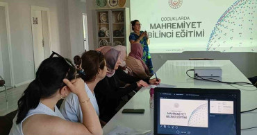 Tepebaşı ve Ertuğrulgazi ADEM kursiyerlerine aile içi iletişim ve dijital farkındalık eğitimi verildi