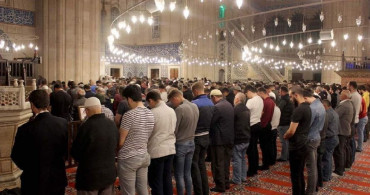 Teravih nasıl kılınır? Adım adım Teravih namazı kılınışı