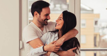 Terazi Burcu Erkeği Fiziksel Olarak Nasıl Kadınlardan Hoşlanır?