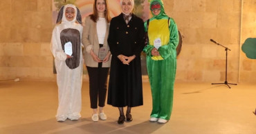Tercan'da Neşeli Çocuk Şenliği Düzenlendi