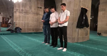 Tevfik İleri Anadolu Lisesi Öğrencileri 100. Cami Ziyaretini Gerçekleştirdi
