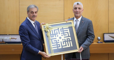 Ticaret Bakanı Ömer Bolat, Sakarya'da Bir Dizi Ziyaret Gerçekleştirdi