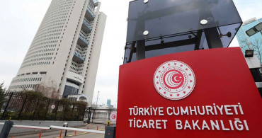 Ticaret Bakanlığı'ndan çöpe atılan sebzelere ilişkin açıklama geldi: Eski tarihli ve asılsız görüntülere itibar etmeyin!